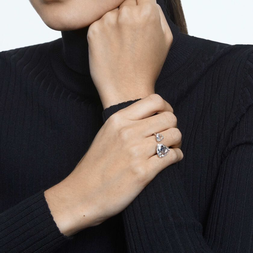 swarovski خاتم millenia كوكتيل، مزدان بكريستالات مثلثة، لون أبيض، طلاء روديوم