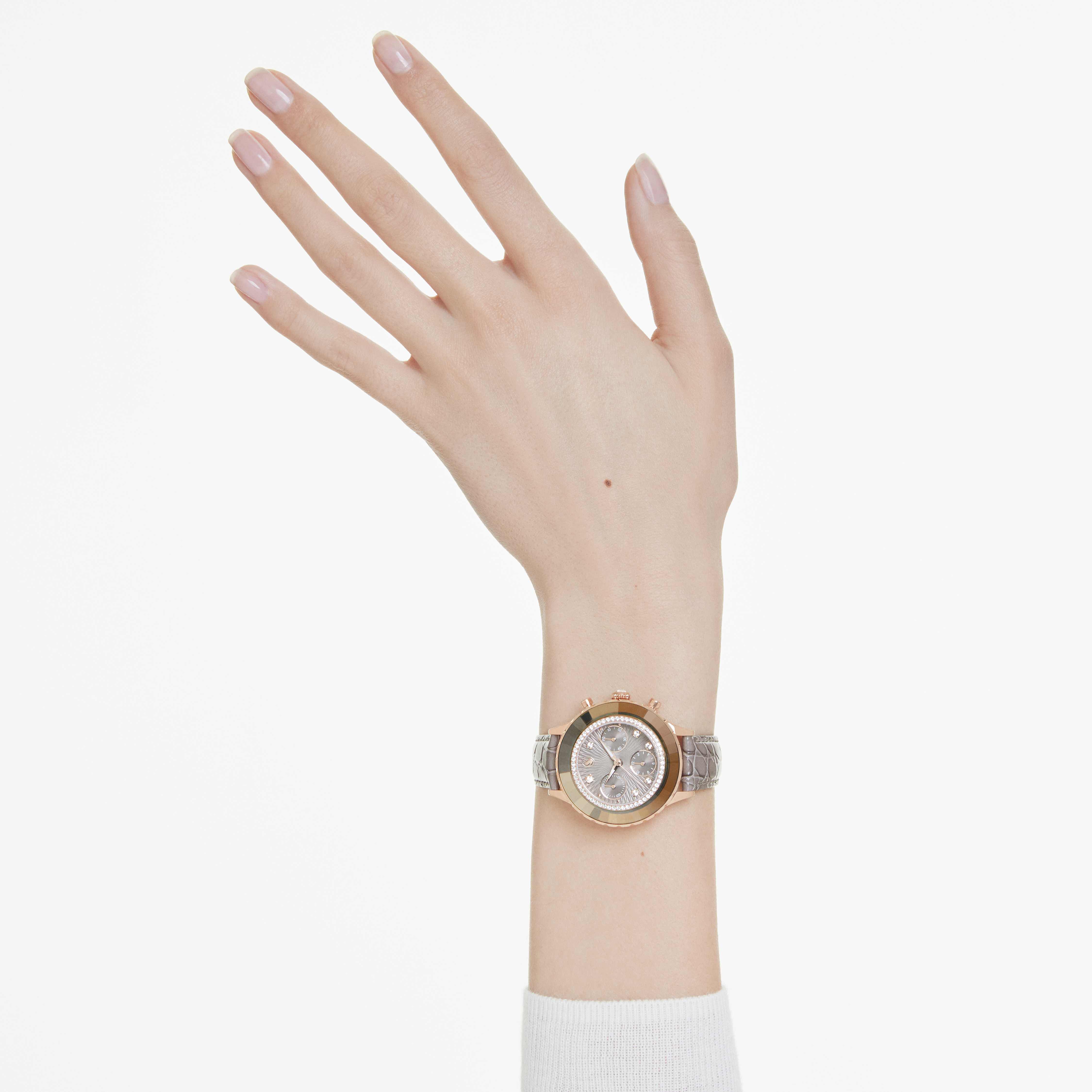 swarovski ساعة يد octea chrono، صناعة سويسرية، سوار جلد، لون رمادي، لمسة نهائية بلون ذهبي وردي