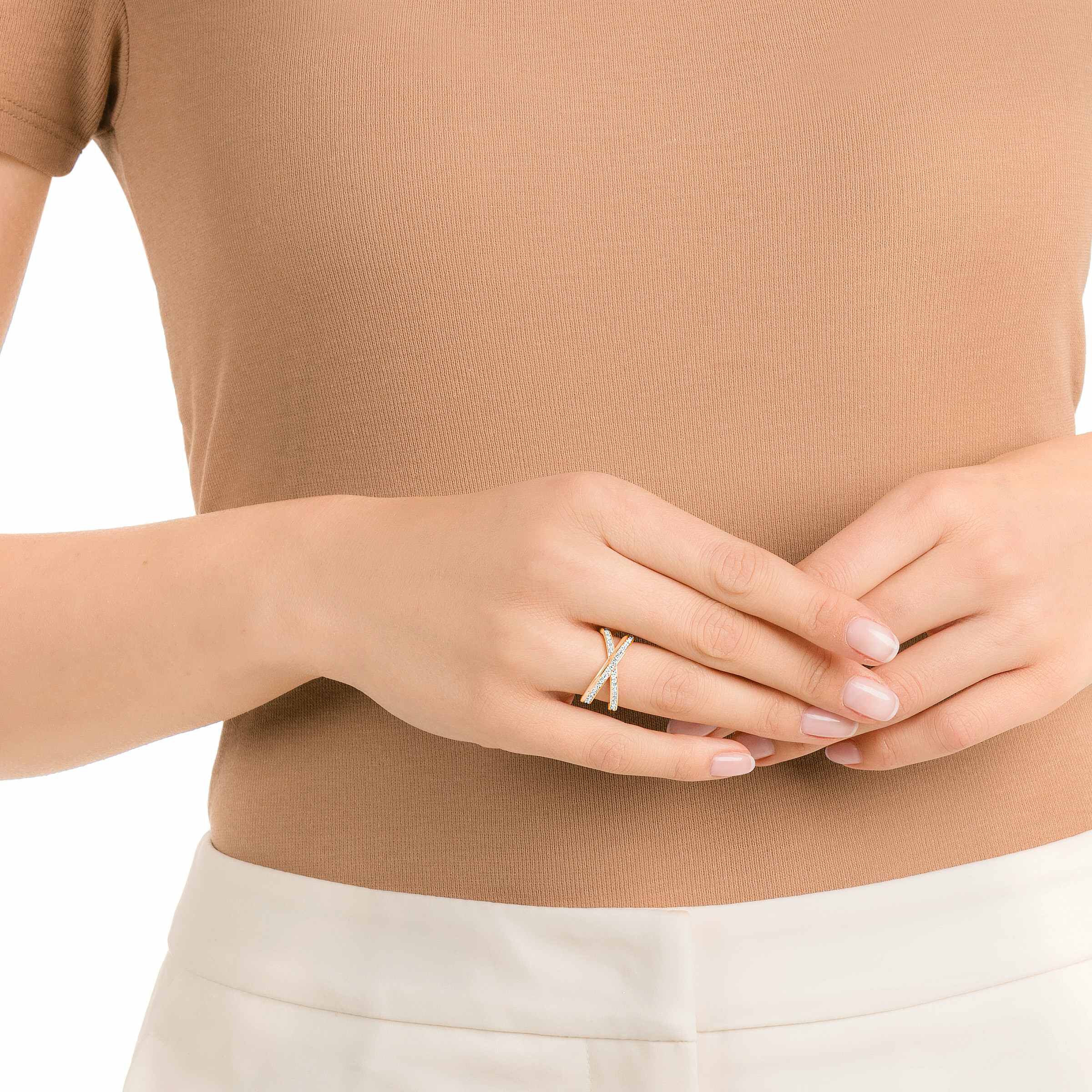 swarovski خاتم delta، قطع مستدير، لون أبيض، طلاء باللون الذهبي الوردي