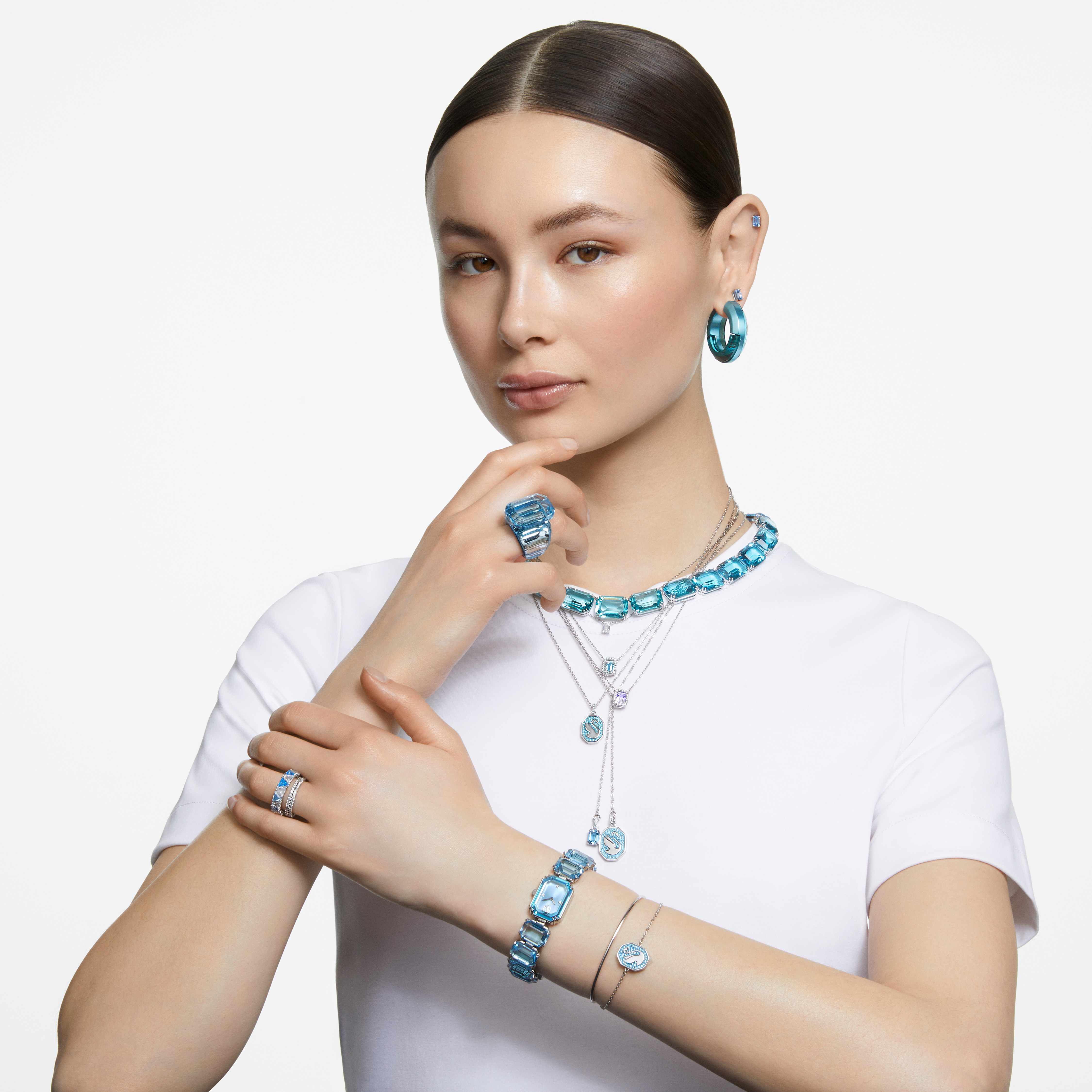 swarovski ساعة يد، سوار مرصع بأحجار مثمنة الشكل، لون أزرق، ستانلس ستيل