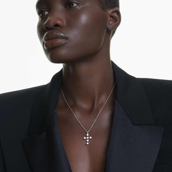 swarovski قلادة insigne، قطع مستدير، على شكل صليب، لون أبيض، طلاء روديوم