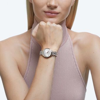 swarovski ساعة attract، صناعة سويسرية، كريستالات متراصة، سوار كريستال، لون ذهبي، لمسة نهائية بلون ذهبي شامبين