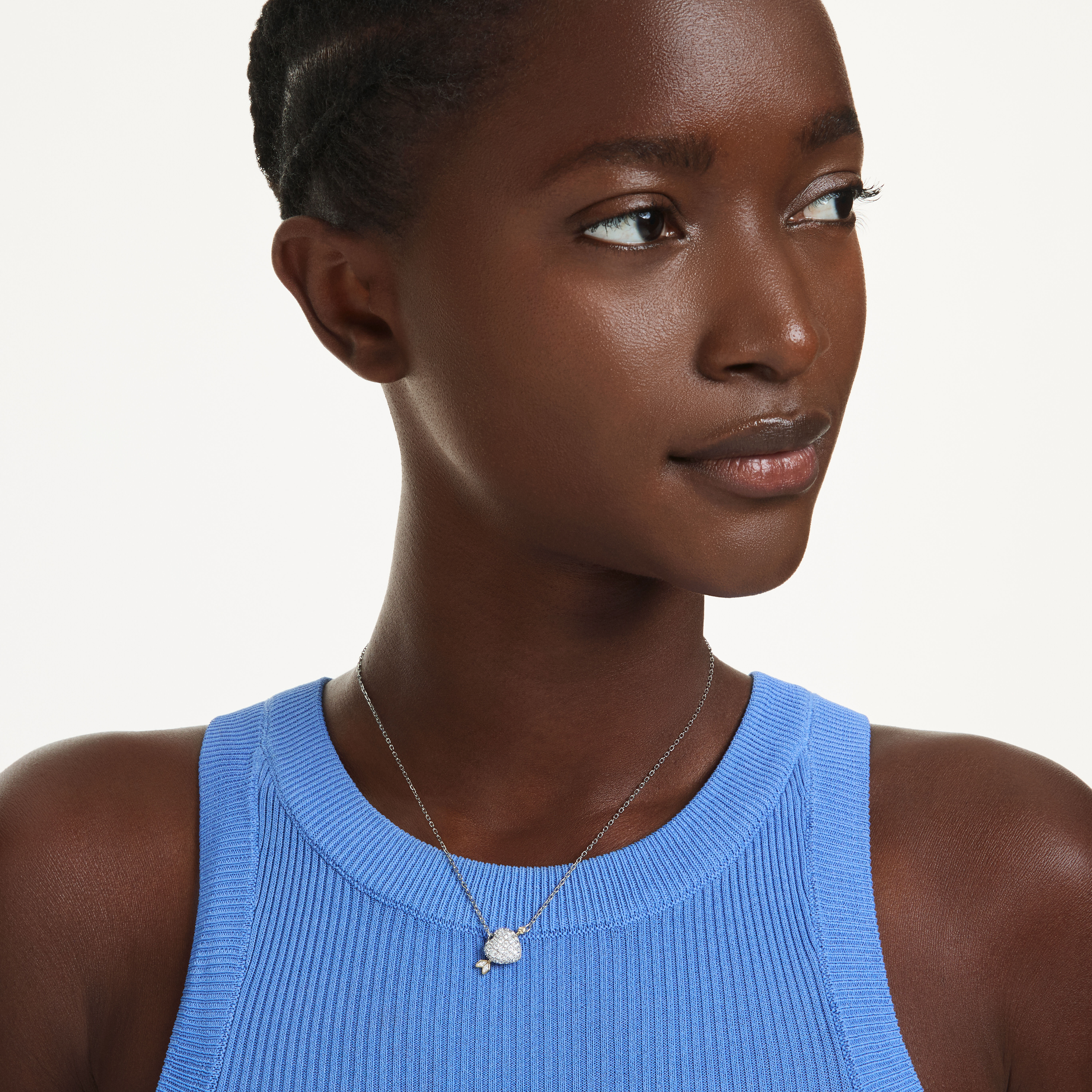 swarovski قلادة idyllia، قطع متنوع، شكل قلب، لون أبيض، لمسة نهائية من معادن مختلطة