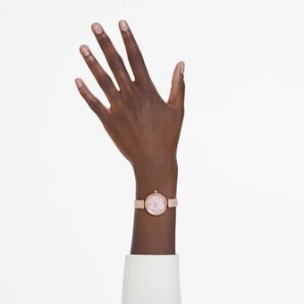 swarovski ساعة يد illumina، صناعة سويسرية، سوار كريستال، لون وردي، لمسة نهائية باللون الذهبي الوردي