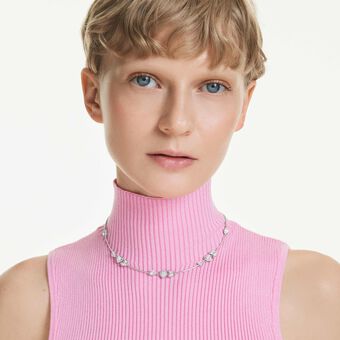 swarovski عقد idyllia، شكل قلب وسهم، لون أبيض، طلاء روديوم