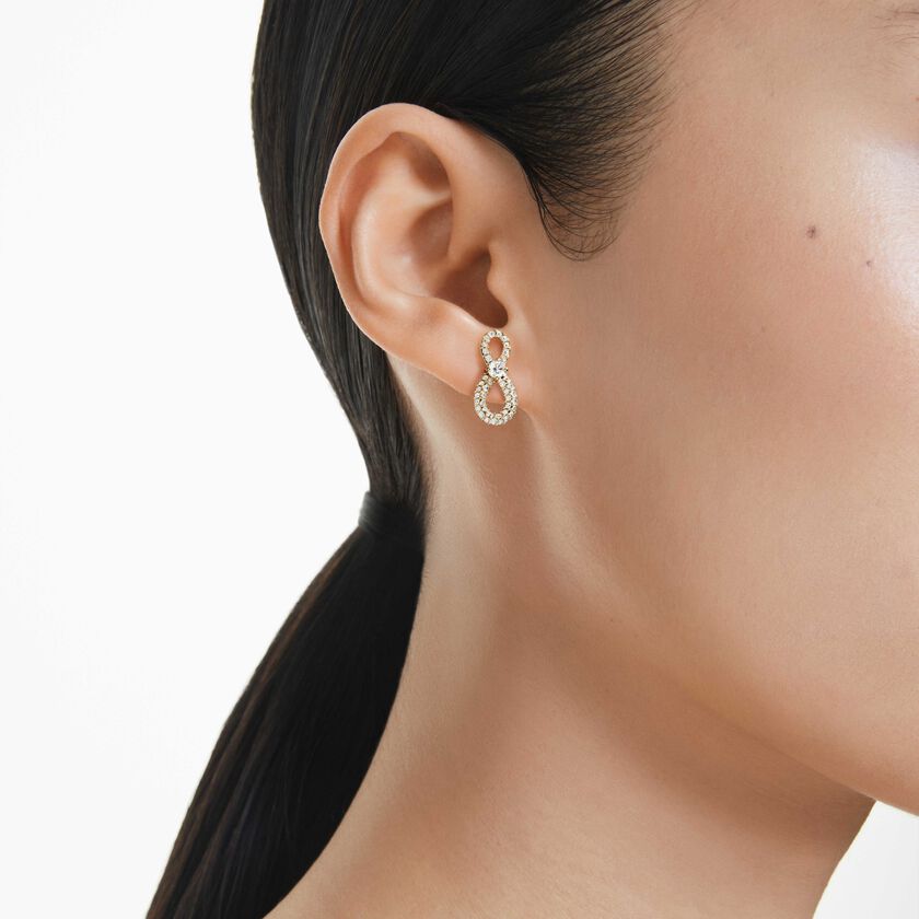 swarovski أقراط دبوسية hyperbola، قطع مُستدير، ترصيع بافيه، شكل لا نهاية، لون أبيض، لمسة نهائية من الذهب عيار 18 قيراط