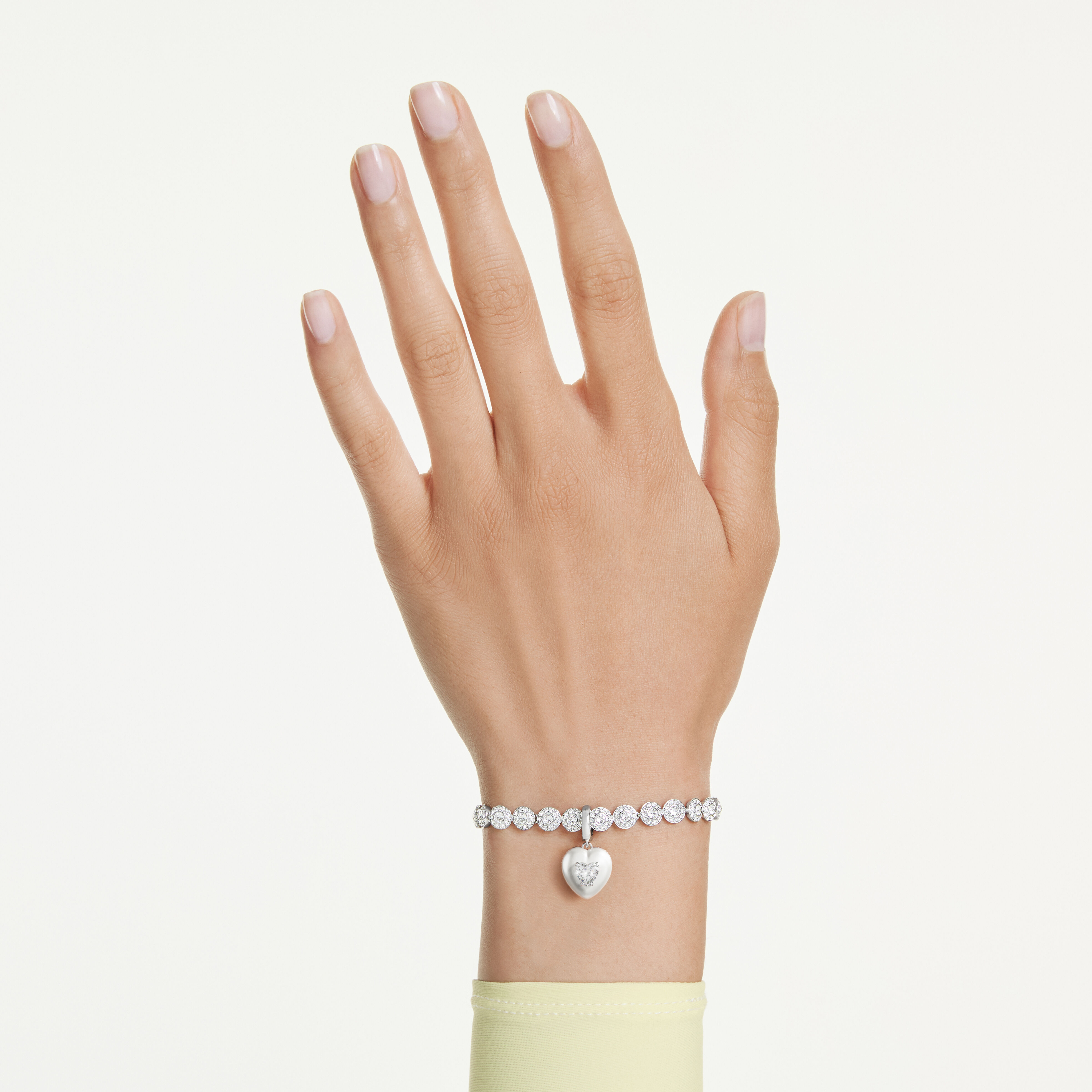 swarovski حلية idyllia، قطع متنوع، طلاء بلون اللؤلؤ، شكل قلب، لون أبيض، طلاء روديوم