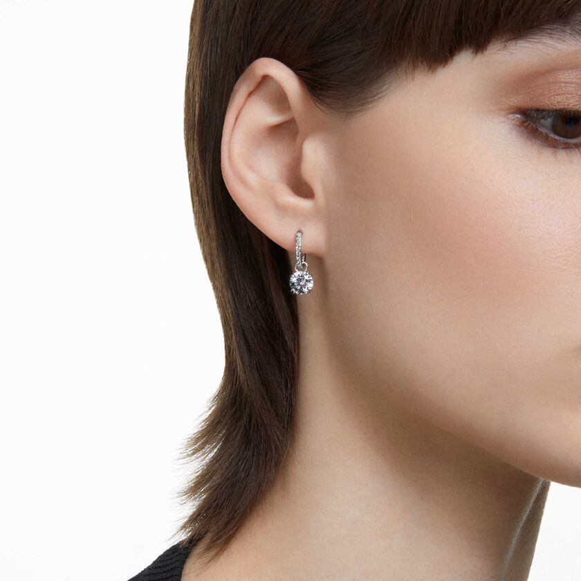 swarovski أقراط متدلية stilla، قطع مستدير، لون أبيض، طلاء روديوم