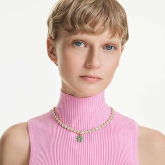 swarovski حلية idyllia، شكل زهرة برسيم، لون أخضر، طلاء باللون الذهبي