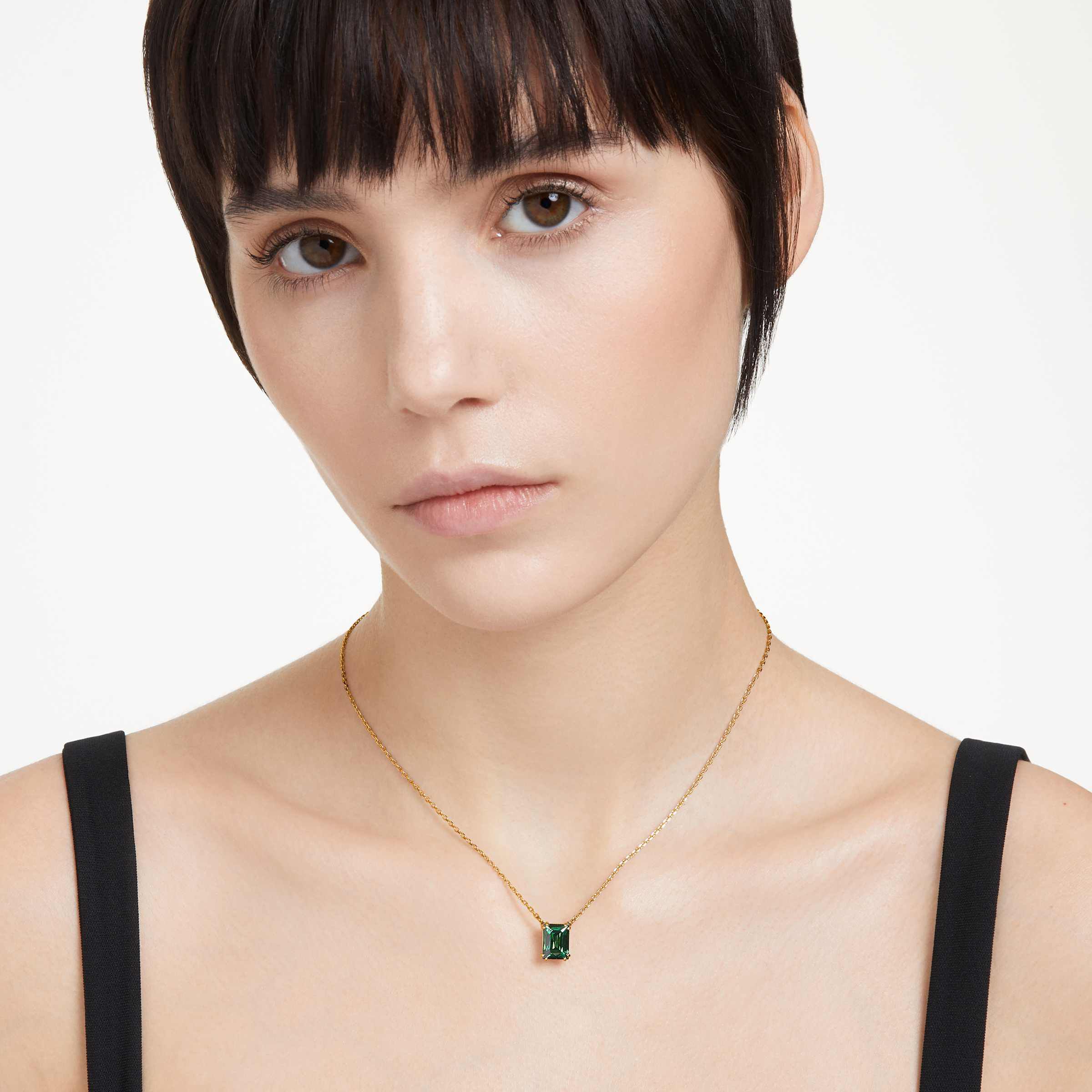 swarovski قلادة stilla، قطع مستطيل، لون أخضر، طلاء بلون ذهبي