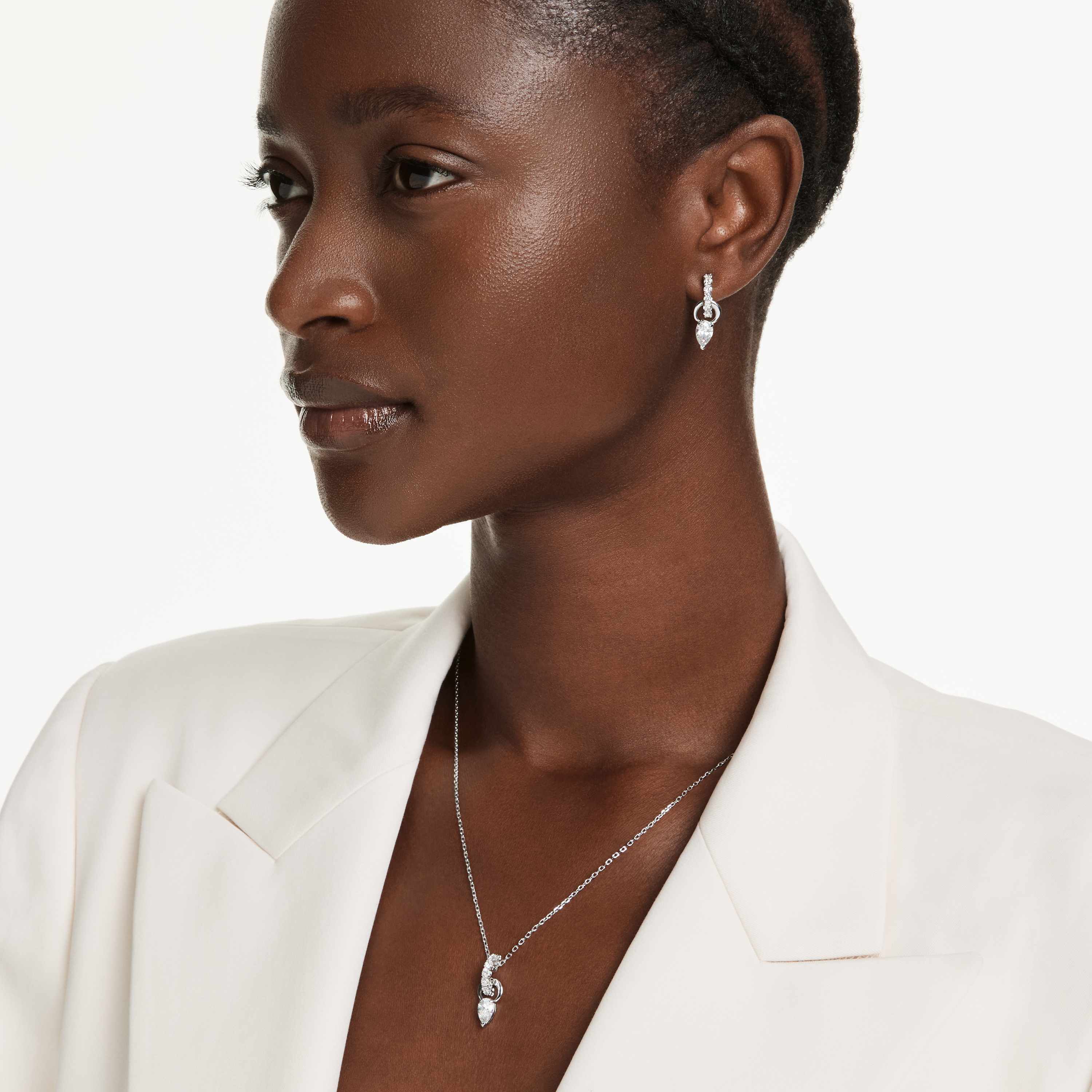 swarovski طقم mesmera، قطع على شكل كمثرى، قطع مستدير، لون أبيض، طلاء روديوم