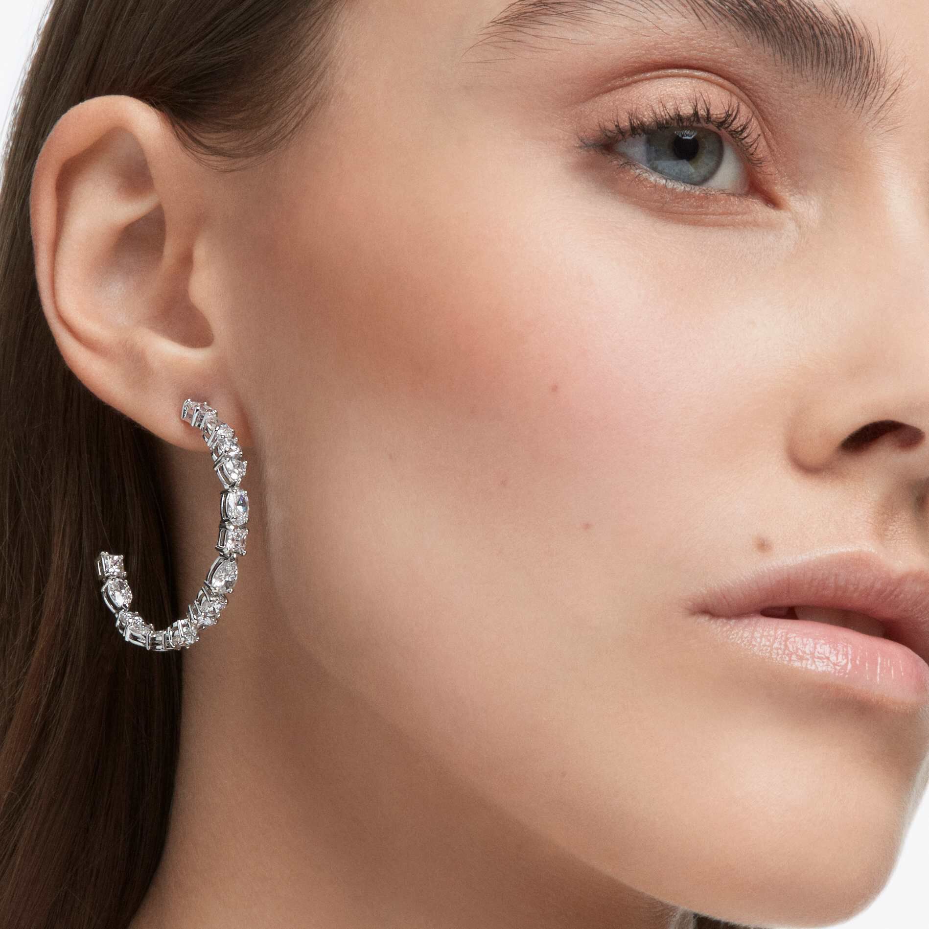 swarovski أقراط حلقية mesmera، قطع متنوع، لون أبيض، طلاء روديوم