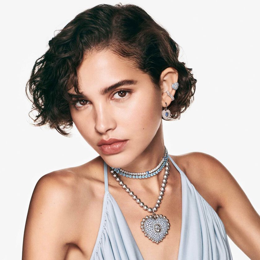 swarovski أقراط متدلية idyllia، على شكل قلب، لون أزرق، طلاء روديوم