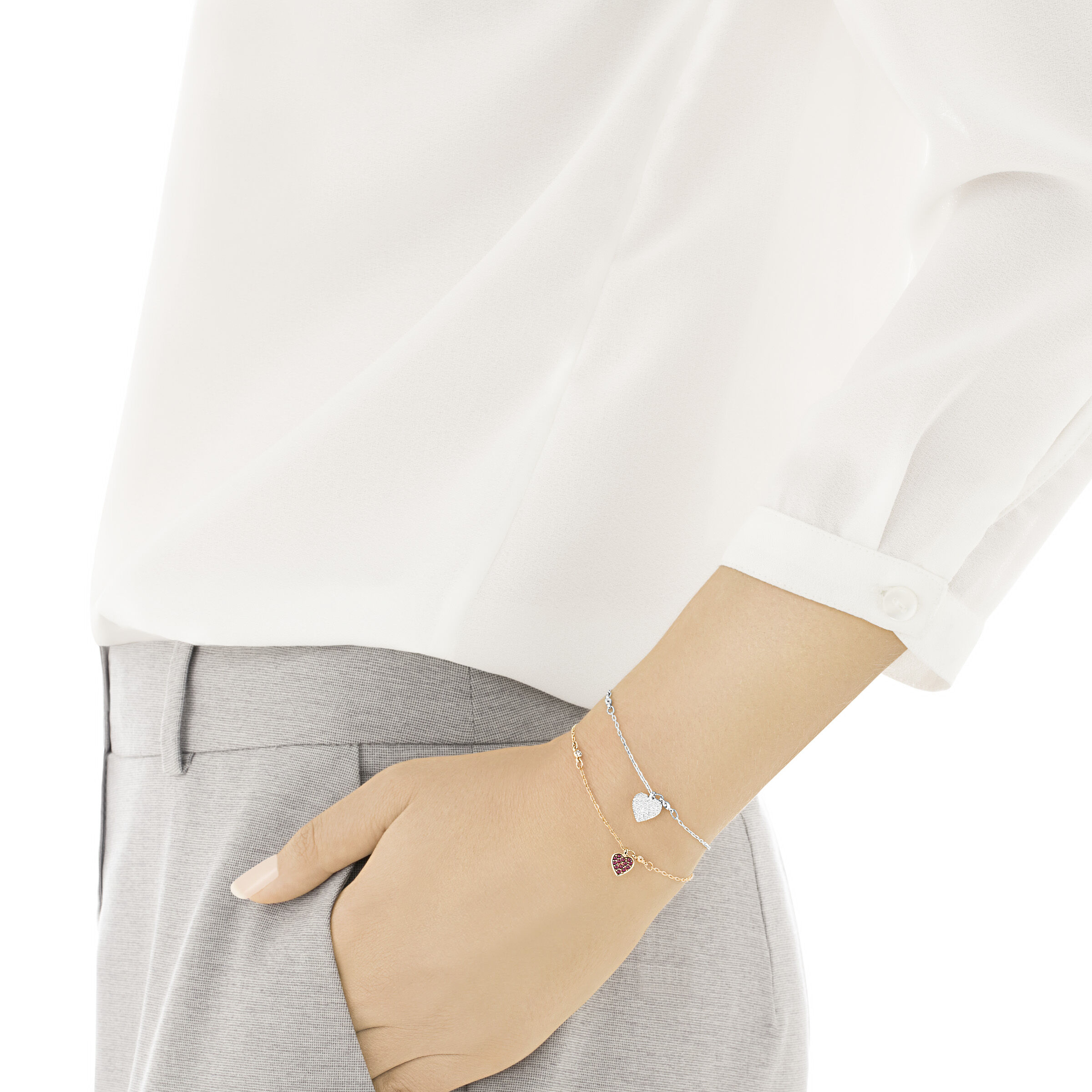 swarovski سوار crystal wishes، طقم  2 ، على شكل قلب، لون أحمر، لمسة نهائية من معادن مختلطة