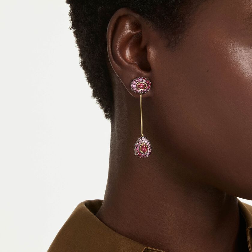 swarovski أقراط متدلية sublima، قطع على شكل كمثرى، لون أحمر، لمسة نهائية من الذهب عيار 18 قيراط
