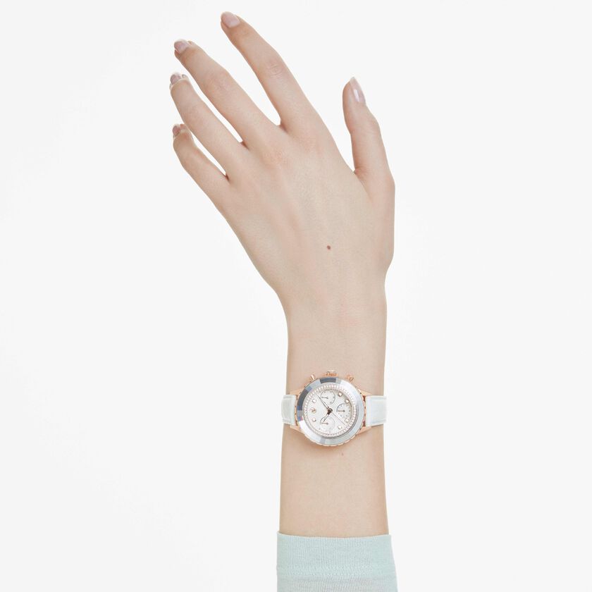 swarovski ساعة يد octea chrono، صناعة سويسرية، سوار جلد، لون أبيض، لمسة نهائية بلون ذهبي وردي