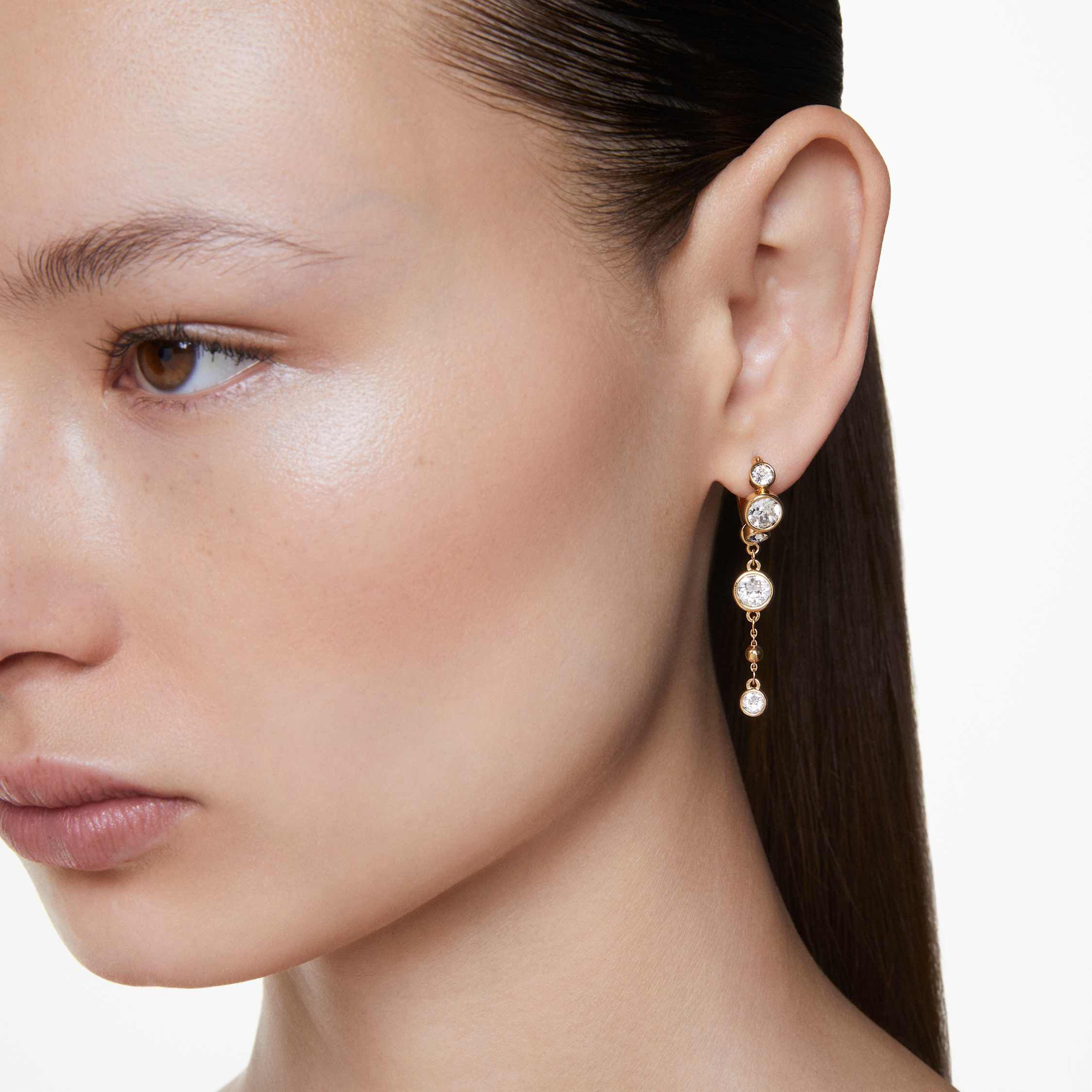 swarovski أقراط متدلية imber، قطع مُستدير، لون أبيض، لمسة نهائية من معادن مختلطة