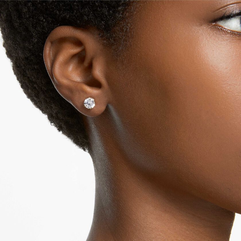 swarovski أقراط دبوسية stilla، قطع مستدير، لون أبيض، طلاء بلون ذهبي
