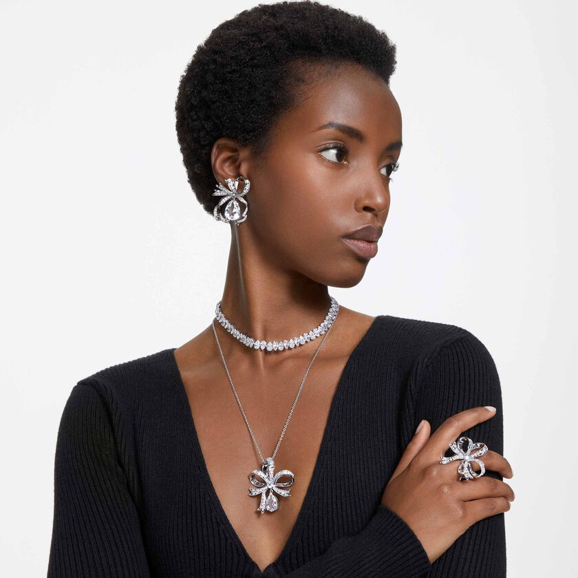 swarovski خاتم volta كوكتيل، على شكل أنشوطة، حجم كبير، لون أبيض، طلاء روديوم