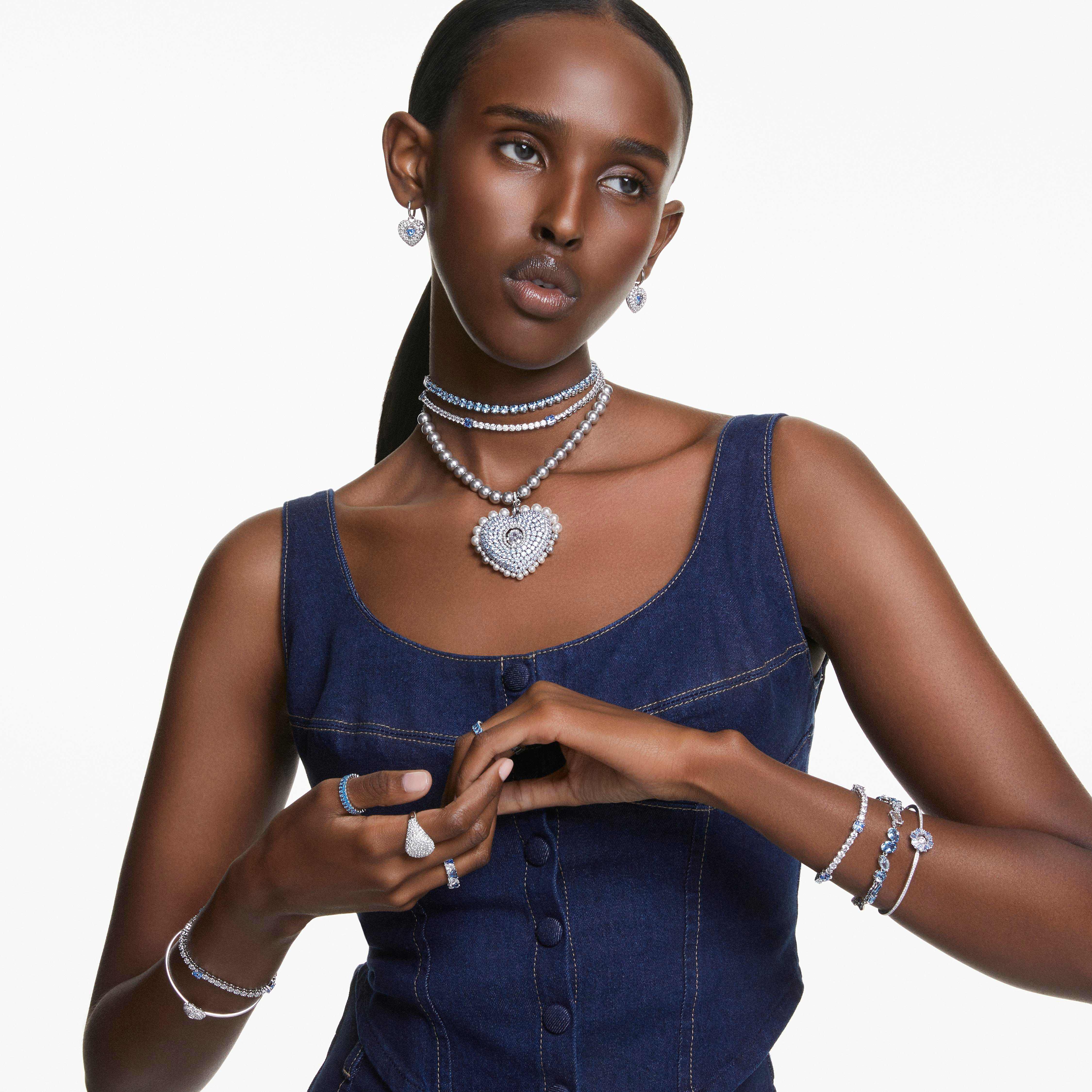 swarovski سوار idyllia، على شكل زهرة، لون أزرق، طلاء روديوم