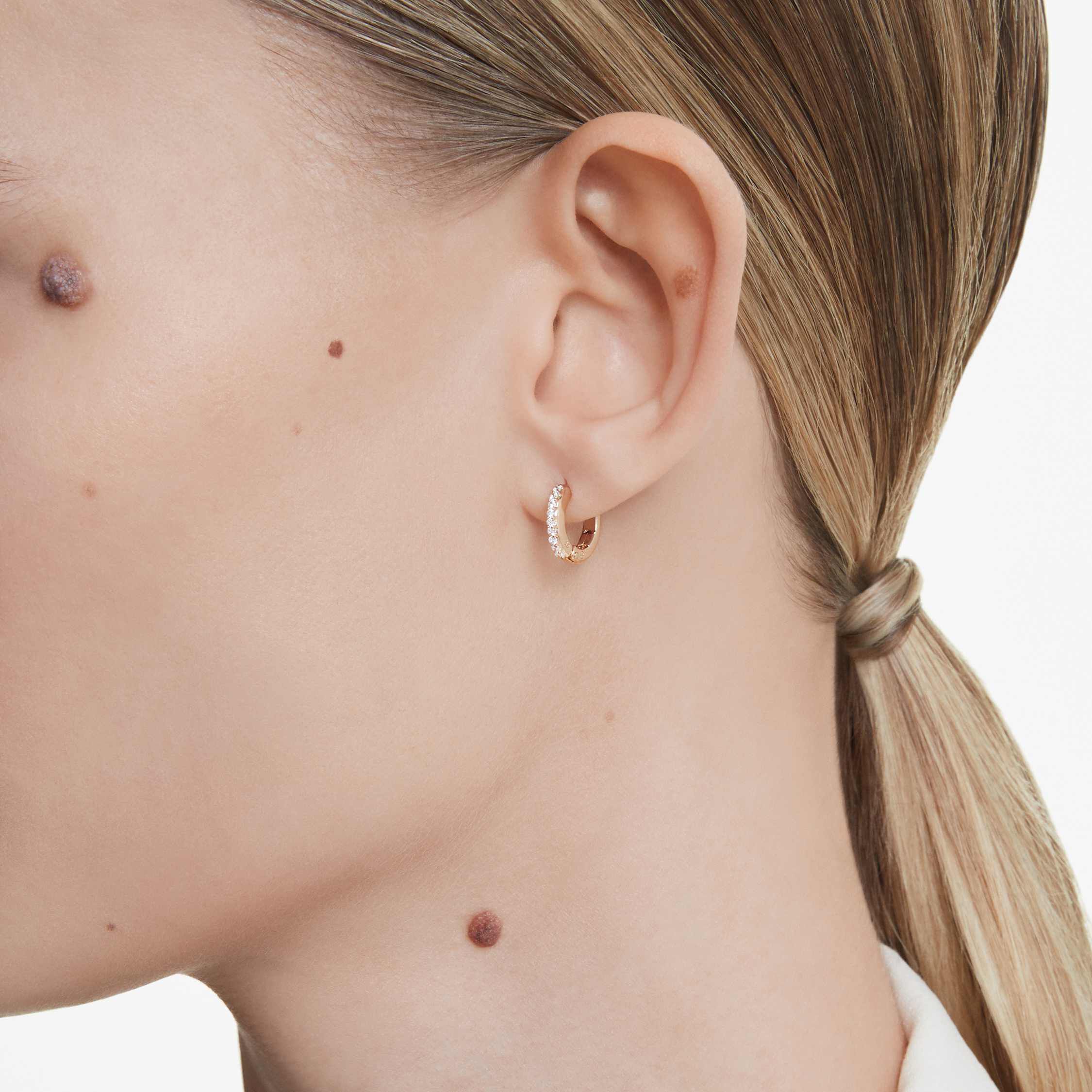 swarovski أقراط حلقية matrix، قطع مستدير، لون أبيض، طلاء باللون الذهبي الوردي