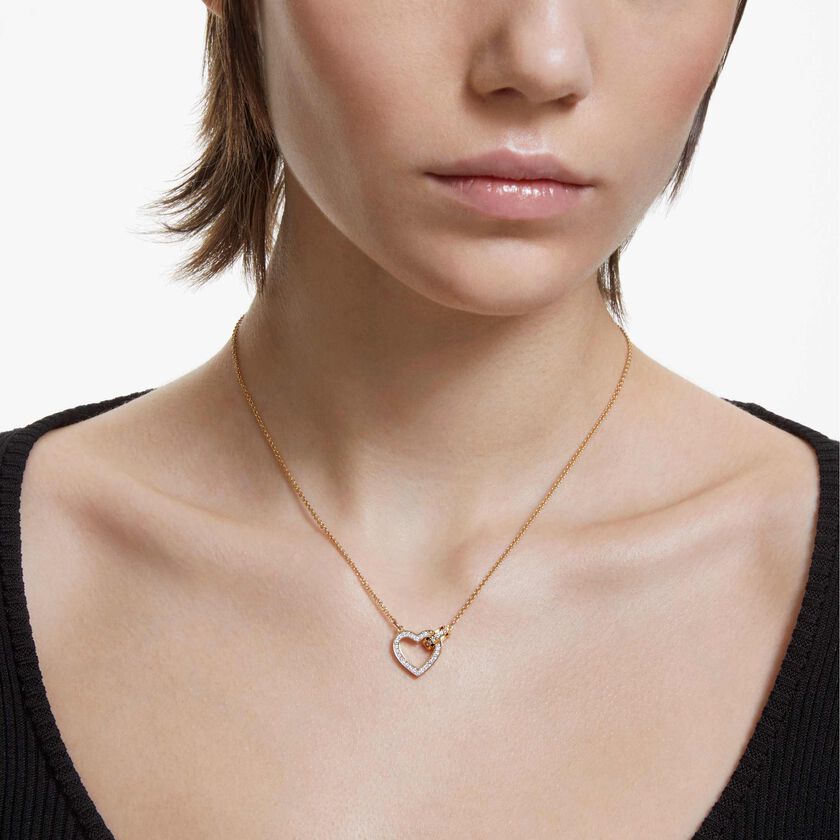 swarovski عقد lovely، على شكل قلب، لون أبيض، طلاء ذهبي