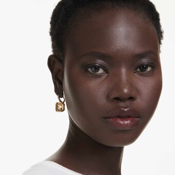 swarovski أقراط متدلية millenia، قطع متنوع، لون كراميل، طلاء باللون الذهبي