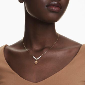 swarovski قلادة idyllia، لؤلؤ كريستال، قطع متنوع، شكل زهرة، ألوان متعددة، طلاء باللون الذهبي